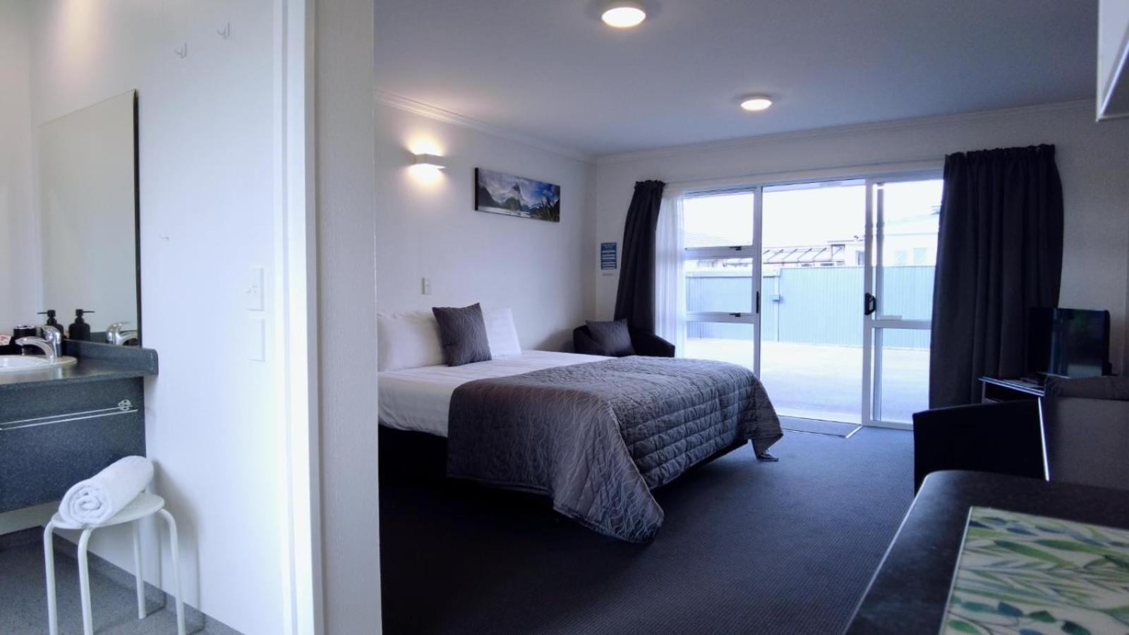 554 Moana Court Motel インバーカーギル エクステリア 写真